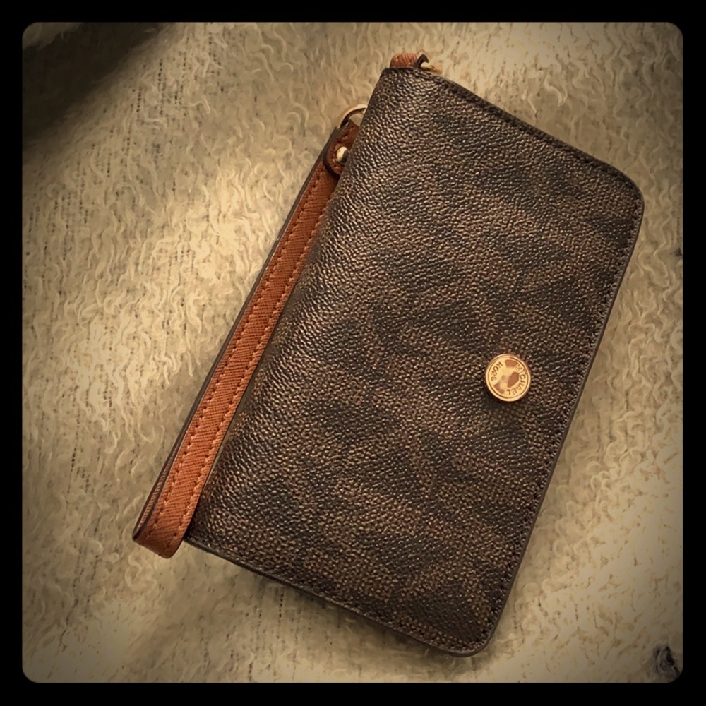 Michael Kors wallet